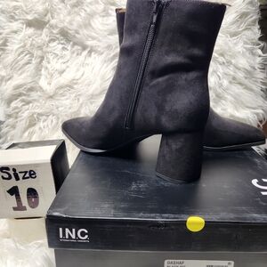 Macy's INC  Women's Charcoal Suede Heeled Boots With Block Sturdy Heel